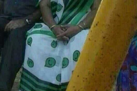 whatsapp fashion india sign