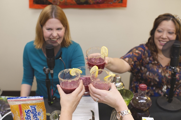 preggie pals attracts leading experts and expecting parents preparing for pregna