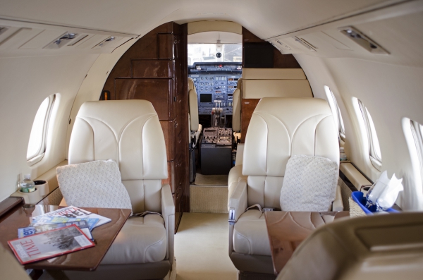 discover how to buy and manage your own private plane inexpensively with this ve