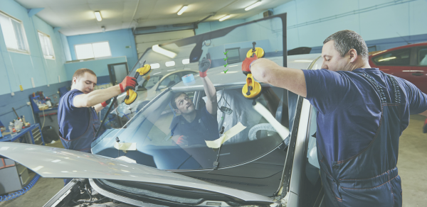 the scottsdale mobile windshield repair pros to call for a job done right quick 