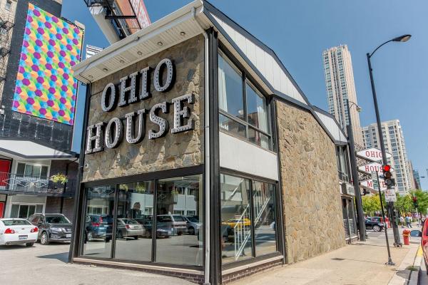 book through the ohio house motel website and get free parking at this chicago h