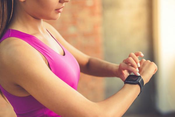 get the best sleep tracker fitness bracelet fitbit garmin smart gadgets review a