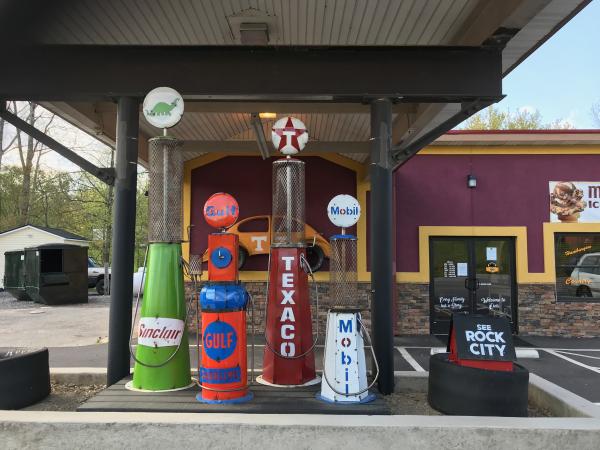 the filling station on hwy 75 in jonesborough tennessee is fast becoming the tri