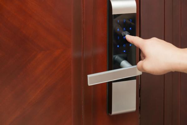 discover the benefits of wireless keyless remote control digital door locks with