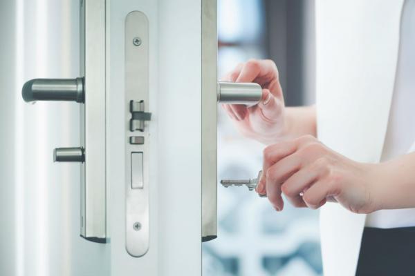 Discover The Benefits Of Wireless Keyless Remote Control Digital