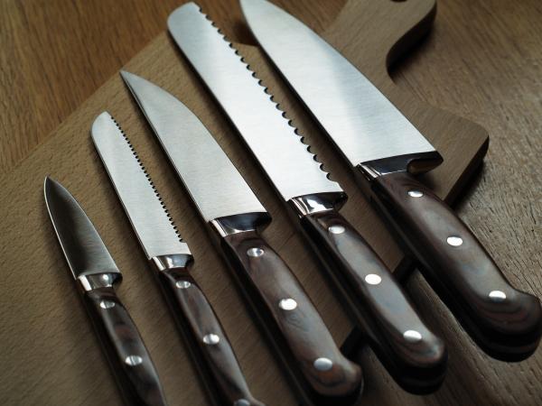 trade your blades announce the launch of its new restaurant knife sharpening and
