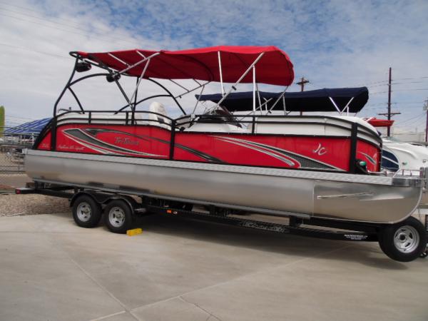 ensure your boat looks its best for longer with mobile detailing from this phoen