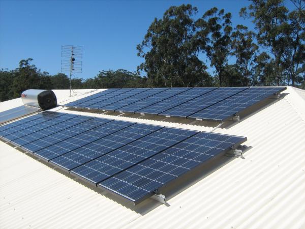 lower energy bills amp reduce carbon footprint with this queensland solar panel 