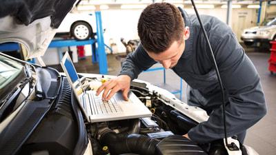 melbourne suburbs auto workshop offers smash repairs in hoppers crossing