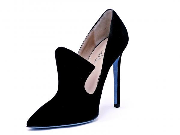blue sole italian shoes womens expands its shoe repertoire and adds more styles