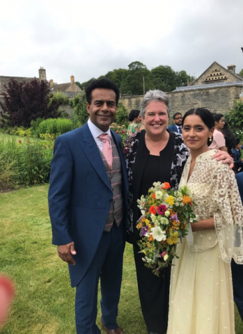 find the best wedding celebrant for cotswolds weddings in gloucestershire