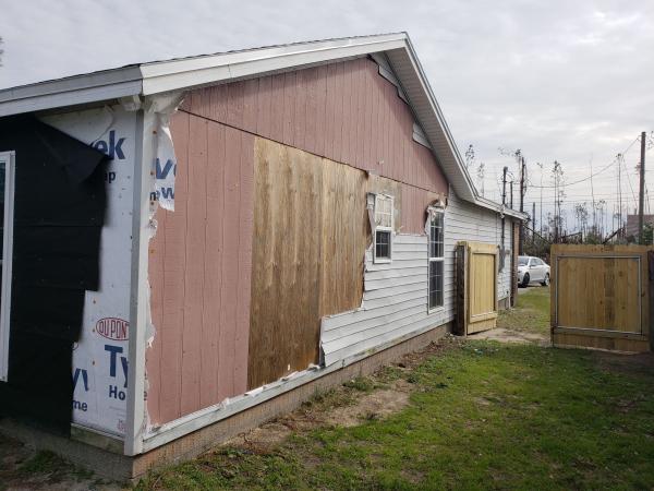 get affordable local roof repair in phenix city al for storm damage