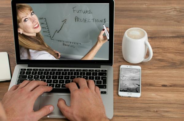 make money teaching online with this digital product development online course