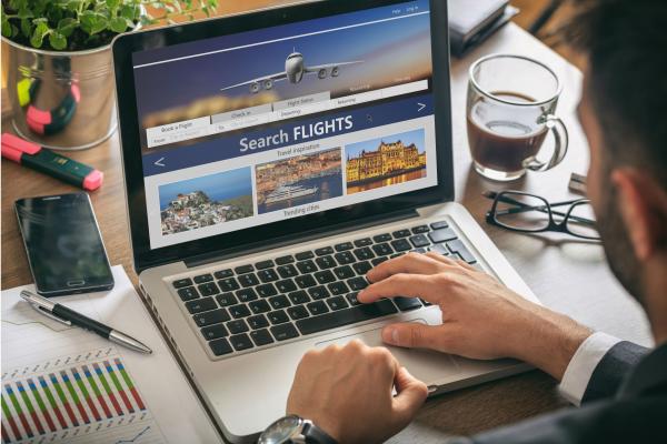 airport syndicated news blog now offers flight and hotel bookings discounts