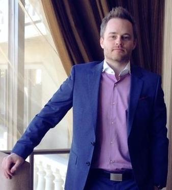 learn how to launch your info product business amp sell big with kelly felix