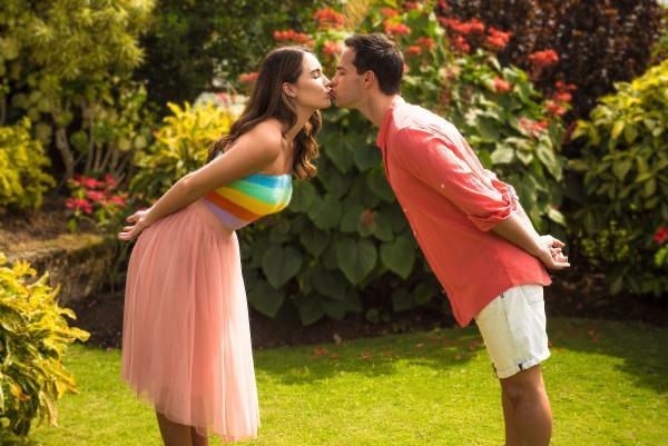 improve your breath amp oral health with breathealer freshener for kissing