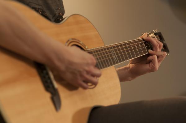 take your guitar strumming amp chord play to new heights with this new site