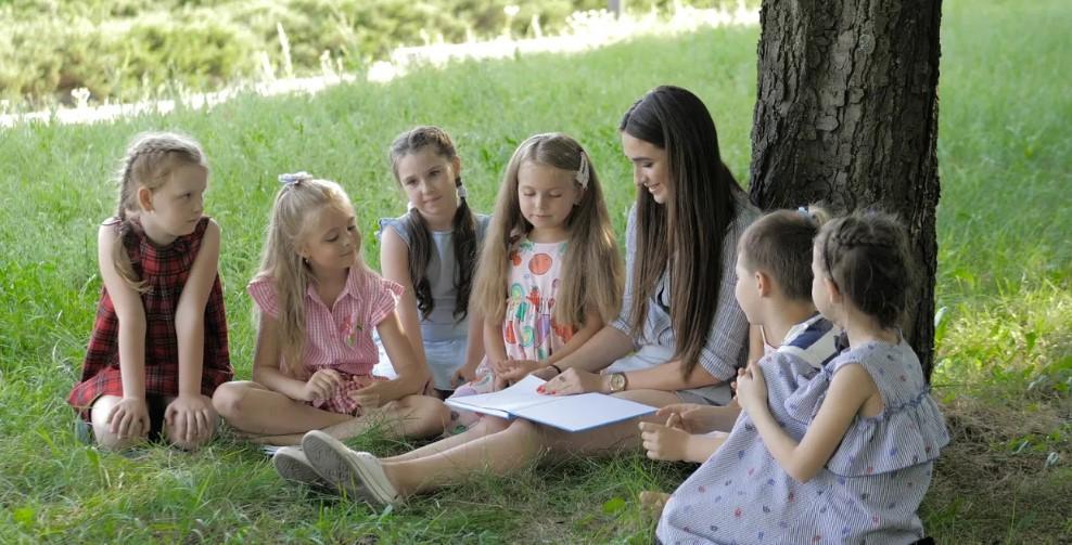 Satisfying Summer Jobs For Teachers Side Hustle The DailyMoss satisfying-summer-jobs-for-teachers-side-hustle-the-dailymoss